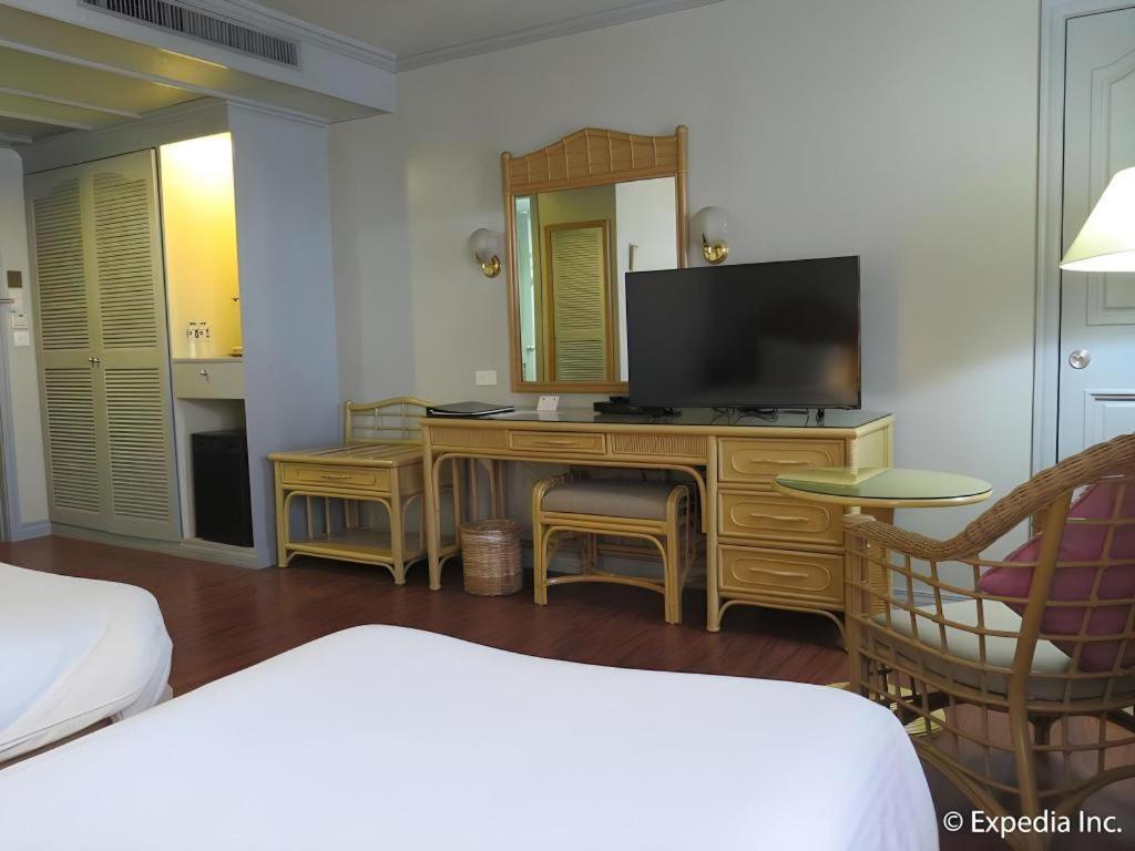 Casa Leticia Boutique Hotel Davao City Esterno foto