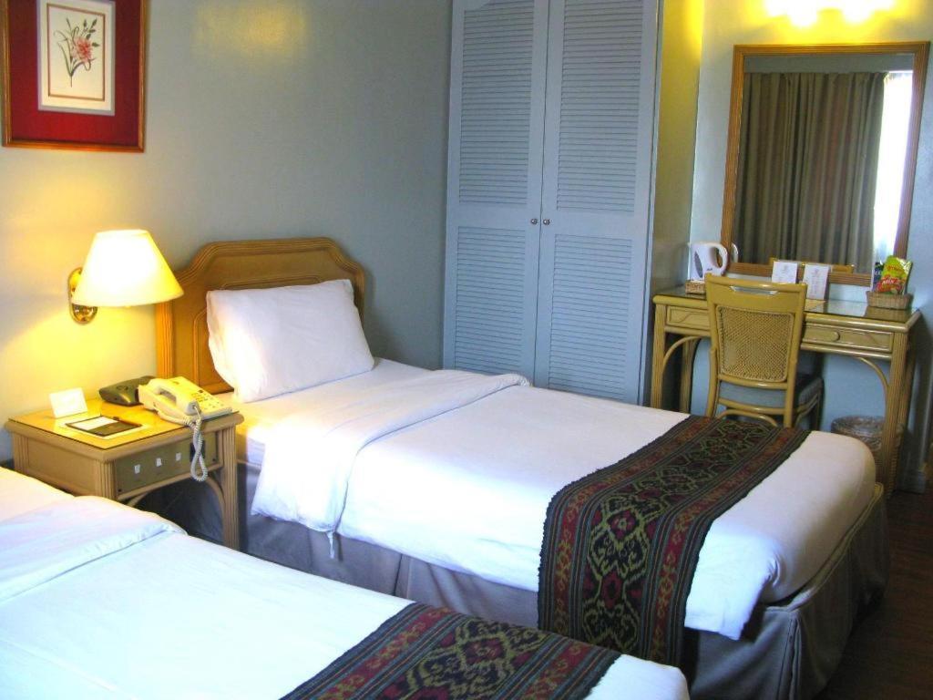 Casa Leticia Boutique Hotel Davao City Esterno foto