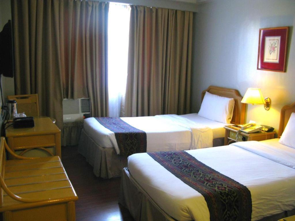 Casa Leticia Boutique Hotel Davao City Esterno foto