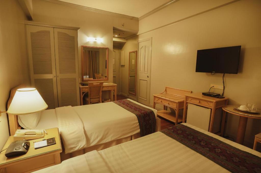 Casa Leticia Boutique Hotel Davao City Esterno foto