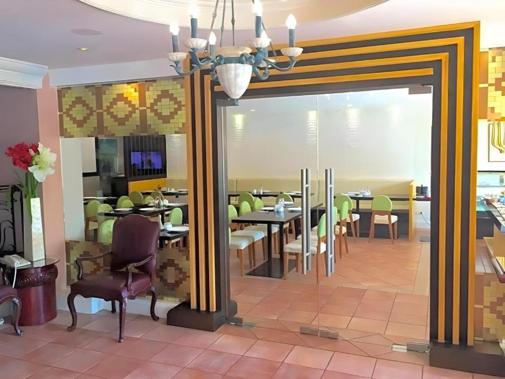 Casa Leticia Boutique Hotel Davao City Esterno foto