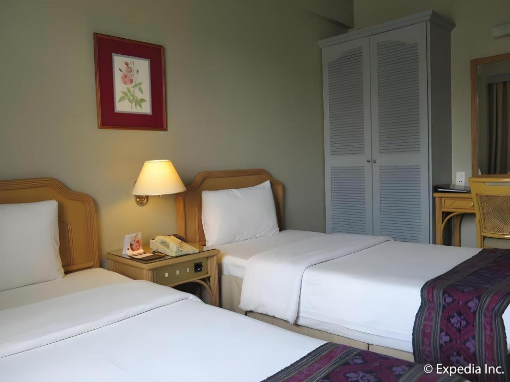 Casa Leticia Boutique Hotel Davao City Esterno foto