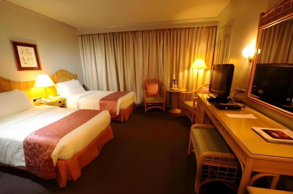 Casa Leticia Boutique Hotel Davao City Esterno foto